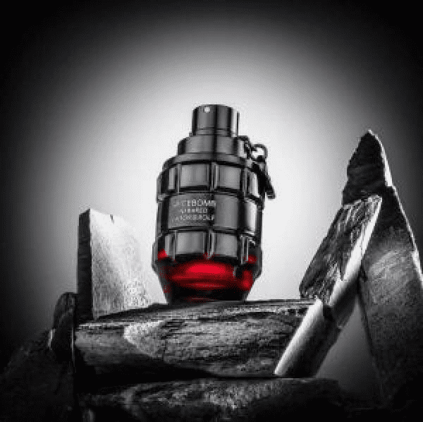 VIKTOR_&_ROLF SPICEBOMB INFRARED EDT 90ML - Image 4