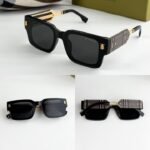 Burberry_gold_black_984111