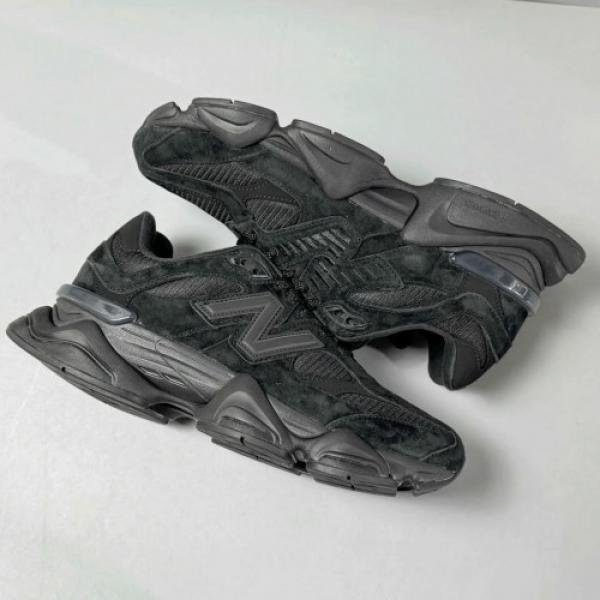 New Balanc.e 9060 Full Black - Image 5