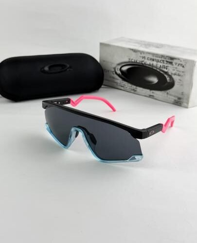 Oakley_pink_blue_9280