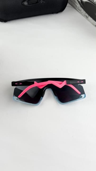 Oakley_pink_blue_9280 - Image 5