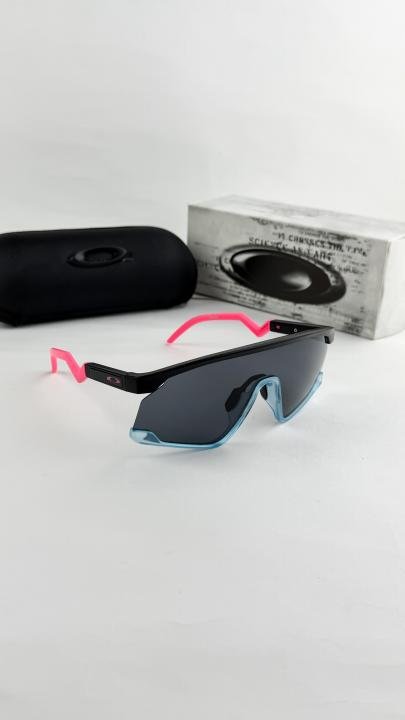 Oakley_pink_blue_9280 - Image 4