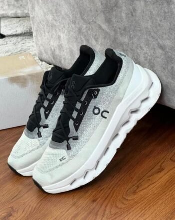On Cloud Tilt 2 0 Black Ivory