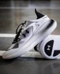 Under.r Armour Echo SlipSpeed White Black2