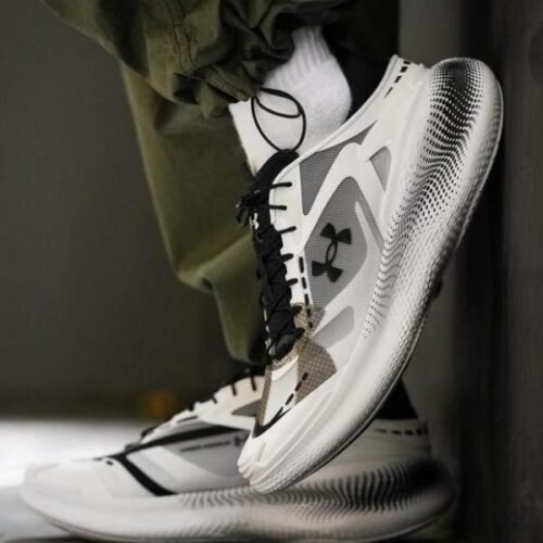 Under.r Armour Echo SlipSpeed White Black