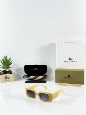 Burberry 11089 Yellow Black women’s sunglasses with chunky rectangular frame