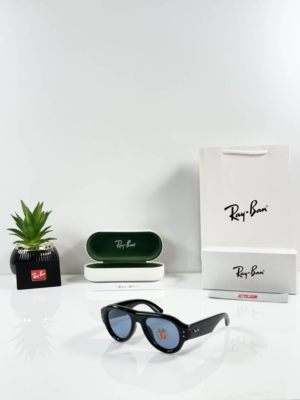 Rey ban Puffer 6832 Shine Black Blue sunglasses with glossy black frame and blue lenses