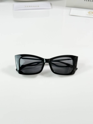 Versac WMNS 5337 Black sunglasses with glossy black rectangular frames and dark tinted lenses